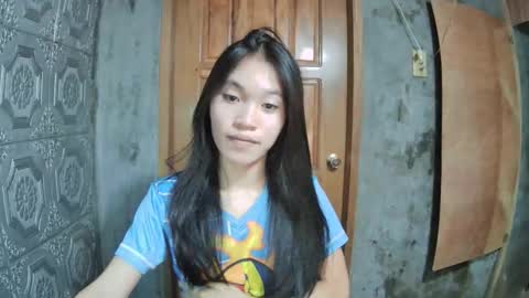 Snapshot of sweet_reyan2003 chatting on 29, 4, 2026 REYAN online show from 29, 4, 2026