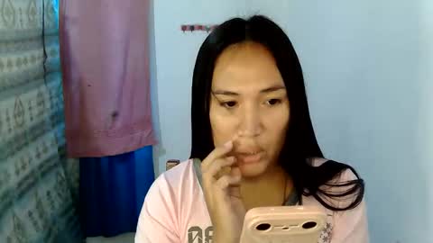 Snapshot of sweet_reyan2003 chatting on 9, 6, 2026 REYAN online show from 9, 6, 2026
