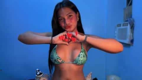 Snapshot of sweet_scarllet12 chatting on 21, 3, 2026 SCARLLET online show from 21, 3, 2026