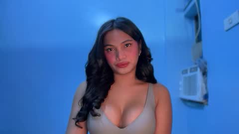 Snapshot of sweet_scarllet12 chatting on 8, 4, 2026 SCARLLET online show from 8, 4, 2026