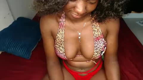 Snapshot of sweet_sherie chatting on 28, 3, 2026 ellanah Tracie online show from 28, 3, 2026