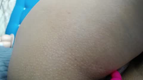 Snapshot of sweet_skylove_ chatting on 2, 1, 2025 Adriana online show from 2, 1, 2025