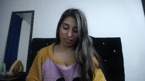 Snapshot of sweet_skylove_ chatting on 9, 7, 2026 Adriana online show from 9, 7, 2026