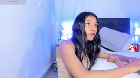 Snapshot of sweet_sofi0 chatting on 17, 12, 2025 Im sofi online show from 17, 12, 2025