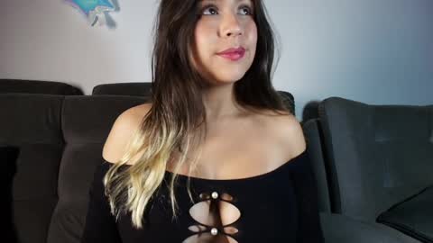 Snapshot of sweet_stephaniee chatting on 7, 4, 2026 online show from 7, 4, 2026