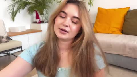 Snapshot of sweet_sugar87 chatting on 27, 3, 2026 ViolaandVince online show from 27, 3, 2026