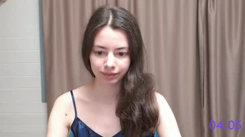 Snapshot of sweet_sweet_angel chatting on 4, 5, 2026 Angel online show from 4, 5, 2026