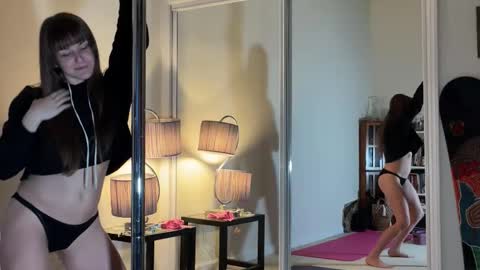 Heidi Brenner - Please check bio for schedule  FAQ online show from 14, 1, 2026