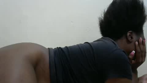 sweet_veebouset online show from 13, 1, 2026