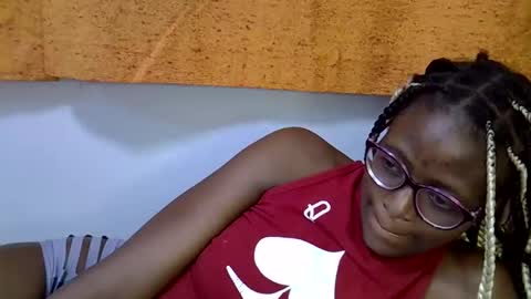 Snapshot of sweet_zarah chatting on 15, 2, 2026 sweet_zarah online show from 15, 2, 2026