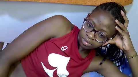 sweet_zarah online show from 16, 3, 2026