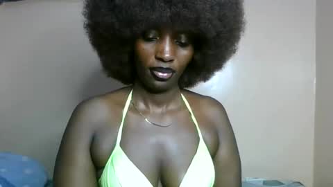 Snapshot of sweet_zuri3 chatting on 20, 5, 2026 zuri online show from 20, 5, 2026