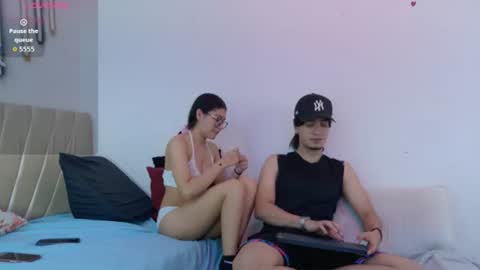 sweetauracouple online show from 24, 6, 2026