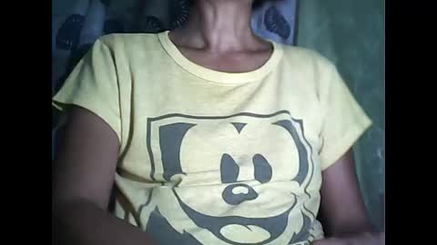 Snapshot of sweetbella24 chatting on 11, 9, 2025 im anne online show from 11, 9, 2025