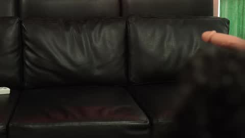 Salom independent model online show from 10, 10, 2025