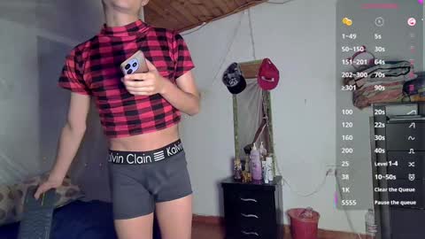 Snapshot of sweetc4meron chatting on 31, 1, 2025 Cameron Alejandro online show from 31, 1, 2025