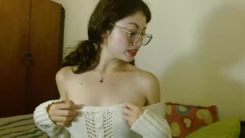 sweetcalm_ online show from 30, 5, 2026