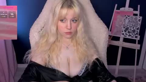 Snapshot of sweetcheecksmolly chatting on 16, 6, 2026 Lisa online show from 16, 6, 2026