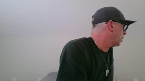 Snapshot of sweetcream5107 chatting on 6, 4, 2026 sweetcream5107 online show from 6, 4, 2026
