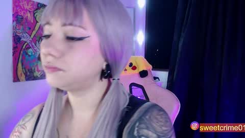 Snapshot of sweetcrime chatting on 29, 10, 2025 Independent model online show from 29, 10, 2025