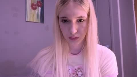 sweetcrystalll online show from 16, 7, 2026