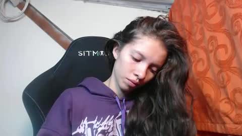 Snapshot of sweetdam12 chatting on 2, 2, 2025 sweetdam12 online show from 2, 2, 2025