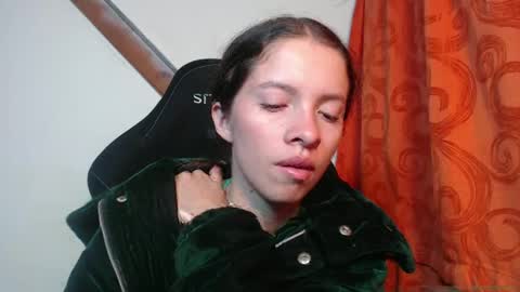 Snapshot of sweetdam12 chatting on 7, 2, 2025 sweetdam12 online show from 7, 2, 2025