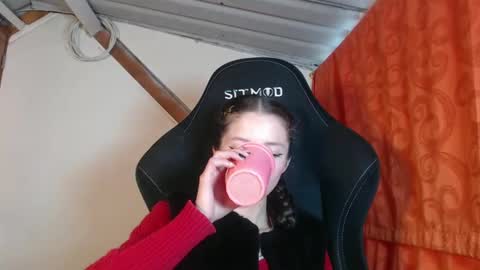 Snapshot of sweetdam12 chatting on 14, 2, 2025 sweetdam12 online show from 14, 2, 2025