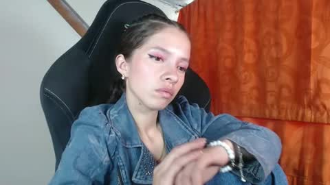 Snapshot of sweetdam12 chatting on 20, 2, 2025 sweetdam12 online show from 20, 2, 2025