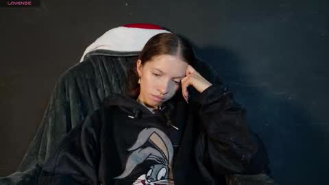 Snapshot of sweetdam12 chatting on 11, 10, 2025 sweetdam12 online show from 11, 10, 2025