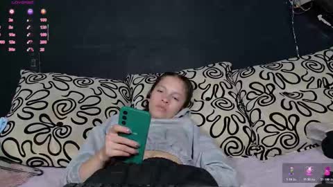 Snapshot of sweetdam12 chatting on 5, 11, 2025 sweetdam12 online show from 5, 11, 2025