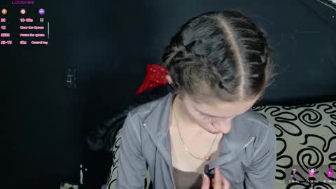 Snapshot of sweetdam12 chatting on 8, 11, 2025 sweetdam12 online show from 8, 11, 2025