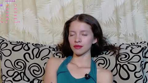 Snapshot of sweetdam12 chatting on 13, 11, 2025 sweetdam12 online show from 13, 11, 2025