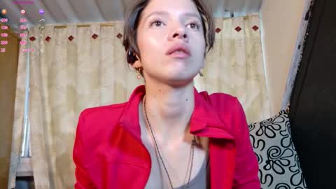 Snapshot of sweetdam12 chatting on 27, 11, 2025 sweetdam12 online show from 27, 11, 2025