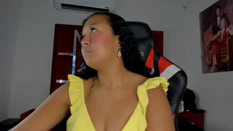 Snapshot of sweetdesireasm chatting on 22, 4, 2026 Sweet Desire online show from 22, 4, 2026