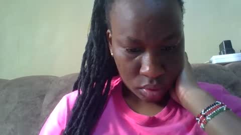 Snapshot of sweetdiva2012 chatting on 6, 4, 2026 sweetdiva2012 online show from 6, 4, 2026