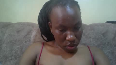 Snapshot of sweetdiva2012 chatting on 24, 4, 2026 sweetdiva2012 online show from 24, 4, 2026