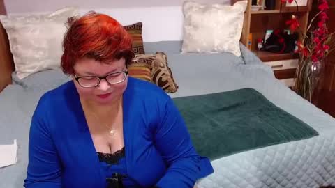 Snapshot of sweetestmilf4you chatting on 7, 1, 2025 sweetestmilf4you online show from 7, 1, 2025