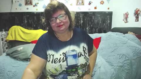 Snapshot of sweetestmilf4you chatting on 5, 2, 2026 sweetestmilf4you online show from 5, 2, 2026
