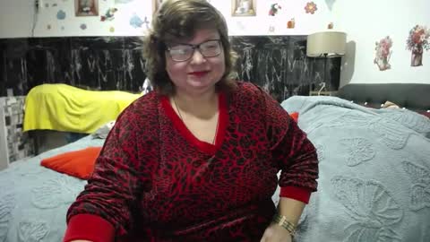 Snapshot of sweetestmilf4you chatting on 9, 2, 2026 sweetestmilf4you online show from 9, 2, 2026