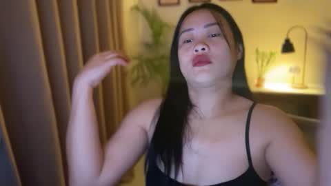 Snapshot of sweetestsmile_ chatting on 15, 3, 2026 Khaye online show from 15, 3, 2026