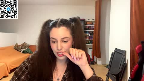 Snapshot of sweetfenomen67 chatting on 4, 6, 2026 Joanna online show from 4, 6, 2026