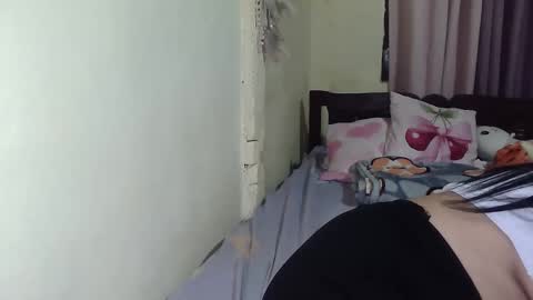 Snapshot of sweetgal_mica chatting on 22, 5, 2026 sweetgal_mica online show from 22, 5, 2026