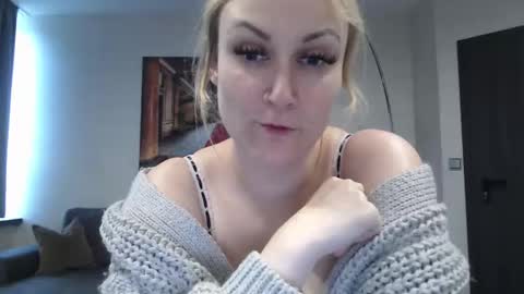 Snapshot of sweetgermangoddess chatting on 4, 10, 2025 sweetgermangoddess online show from 4, 10, 2025