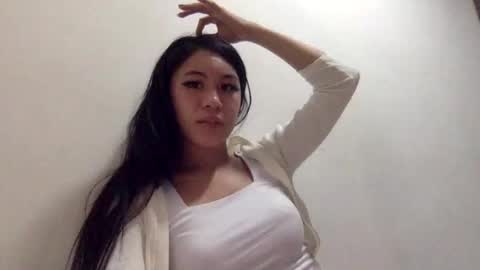 Snapshot of sweetgirllucy24xx chatting on 26, 2, 2026 sweetgirllucy24xx online show from 26, 2, 2026