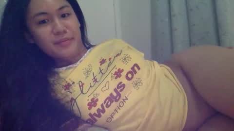 Snapshot of sweetgirllucy24xx chatting on 3, 6, 2026 sweetgirllucy24xx online show from 3, 6, 2026