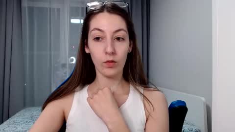 Emma  online show from 29, 1, 2025