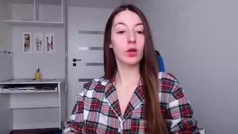 Snapshot of sweetheart_77 chatting on 11, 1, 2026 Emma online show from 11, 1, 2026