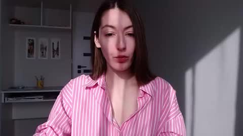 Snapshot of sweetheart_77 chatting on 10, 3, 2026 Emma online show from 10, 3, 2026