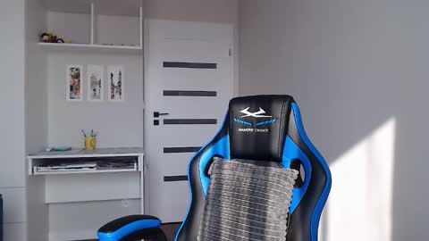 Snapshot of sweetheart_77 chatting on 19, 3, 2026 Emma online show from 19, 3, 2026